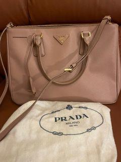 Cdoluxe onlineph - Authentic Prada saffiano nero chain bag Excellent  condition with complete inclusion 37k only