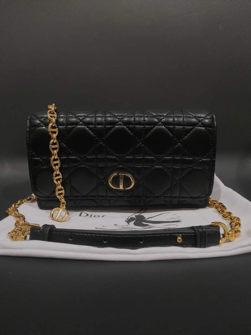 Preloved CD sling (Category: Luxury Bags & Wallets) located in Cebu City. Submitted by day.98 (Listing ID 1182771148, Image 1). Description: from japan surplus no flaws coded 3in 1 sling meduim size.
