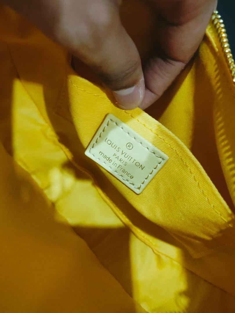 Preloved Lv two-way bag small (Category: Luxury Bags & Wallets) located in Cebu City. Submitted by day.98 (Listing ID 1182769982, Image 3). Description: From japan surplus genuine leather no flaws coded small size.