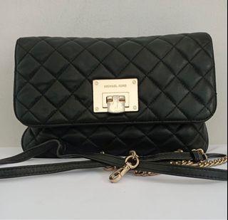 Preloved MK Slingbag Black