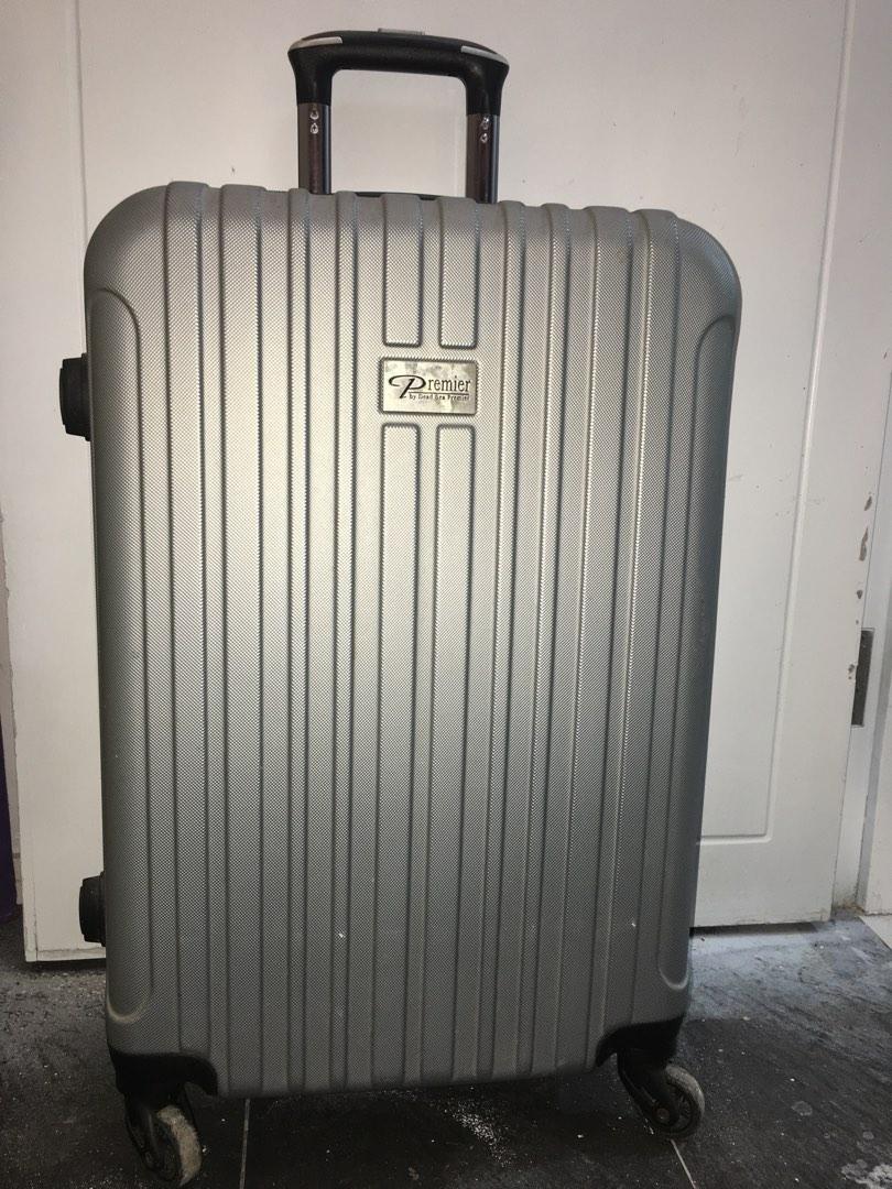 Premier luggage shop