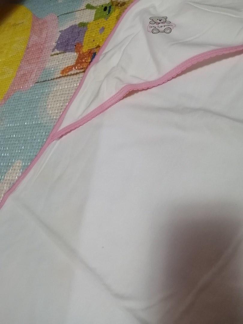 Receiving blankets (Category: Other Baby Bathing & Changing Needs) located in Cebu City. Submitted by everythingonearth (Listing ID 1182864631, Image 1). Description: .