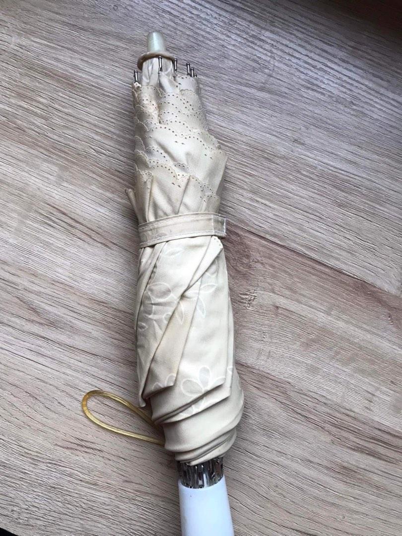 Renoma Folding umbrella (Category: Umbrellas) located in Cagayan de Oro. Submitted by borse_de_amore (Listing ID 1182733899, Image 2). Description: Renoma Folding umbrella Rank AB no issues needs wash only.. single compact size with Case. Beige color. 🏷580. Only MOP: 🚫No Shopee Checkout 🚫 BDO Gcash Shipping: 🚫No COD/COP🚫 J&T JRS LBC .