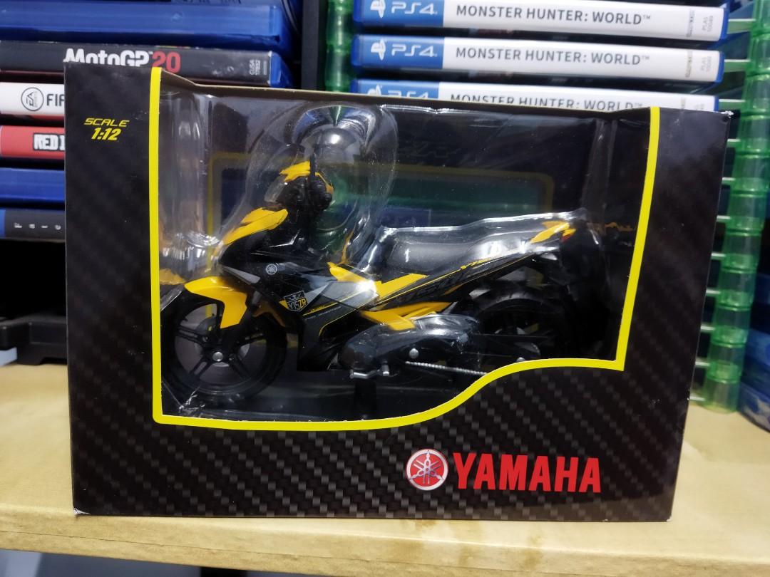 Yamaha r15 diecast top