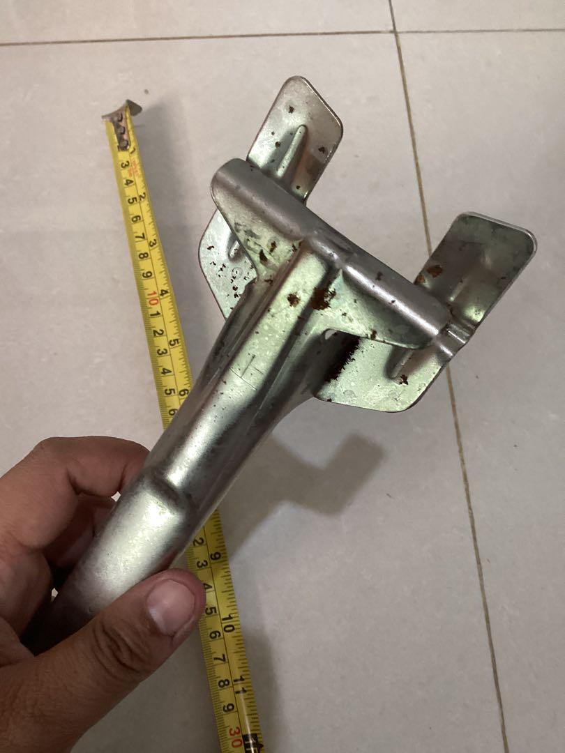 Sizzling plate handle (Category: Dinnerware & Cutlery) located in Baliuag. Submitted by importeditemsbykimi (Listing ID 1182729002, Image 3). Description: Kulang lang sa linis Mabigat.