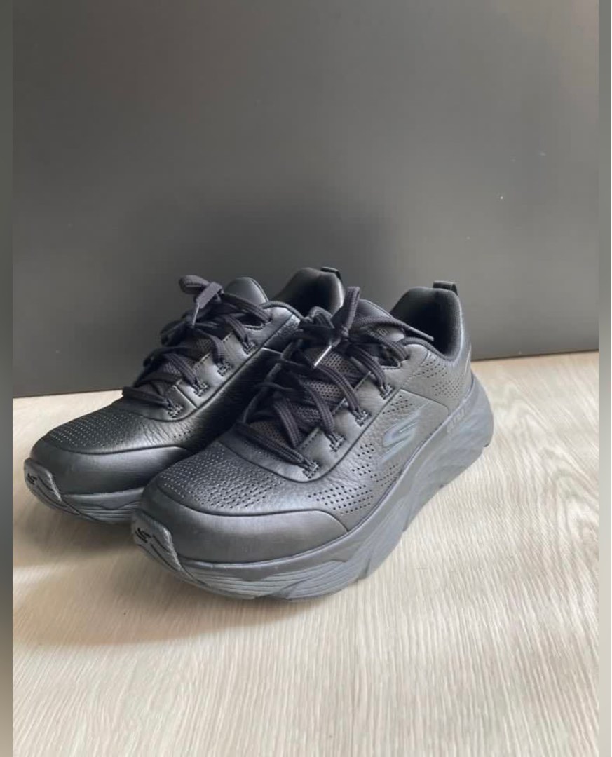 skechers ultra go max cushioning