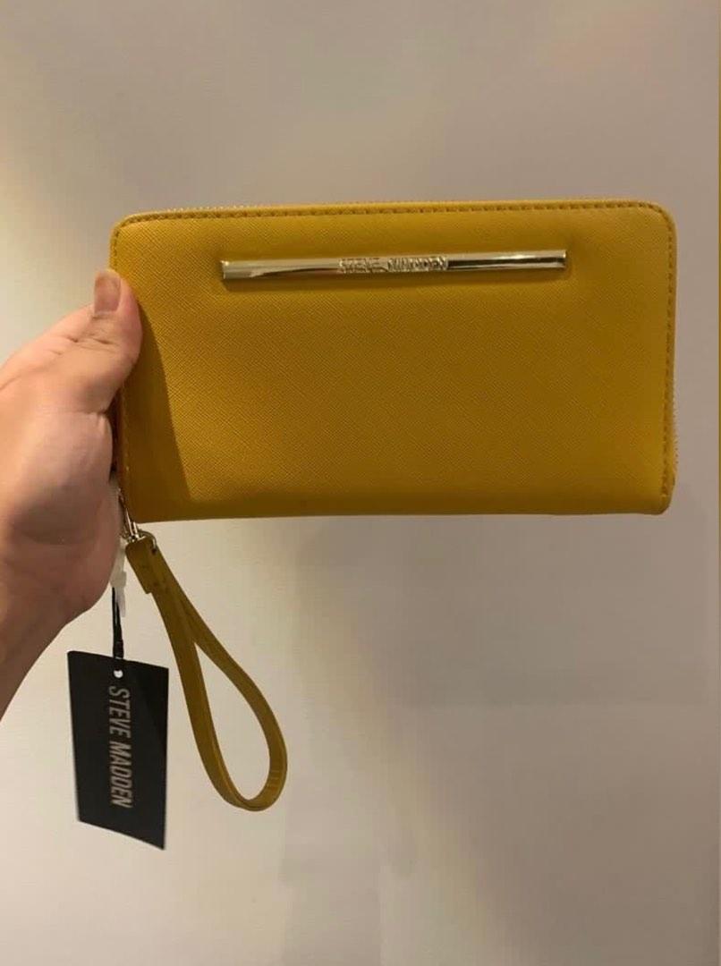 Steve madden yellow wallet sale