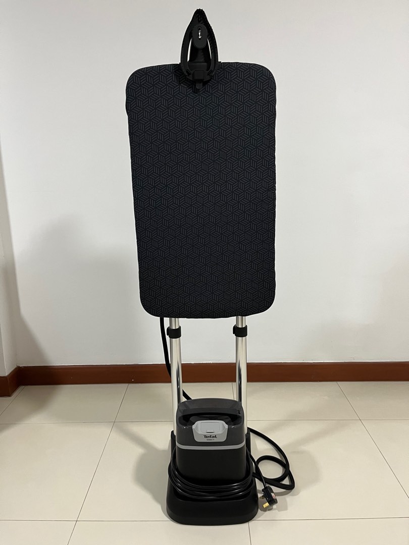 Tefal ixeo+ garment steamer qt1510, TV & Home Appliances, Irons