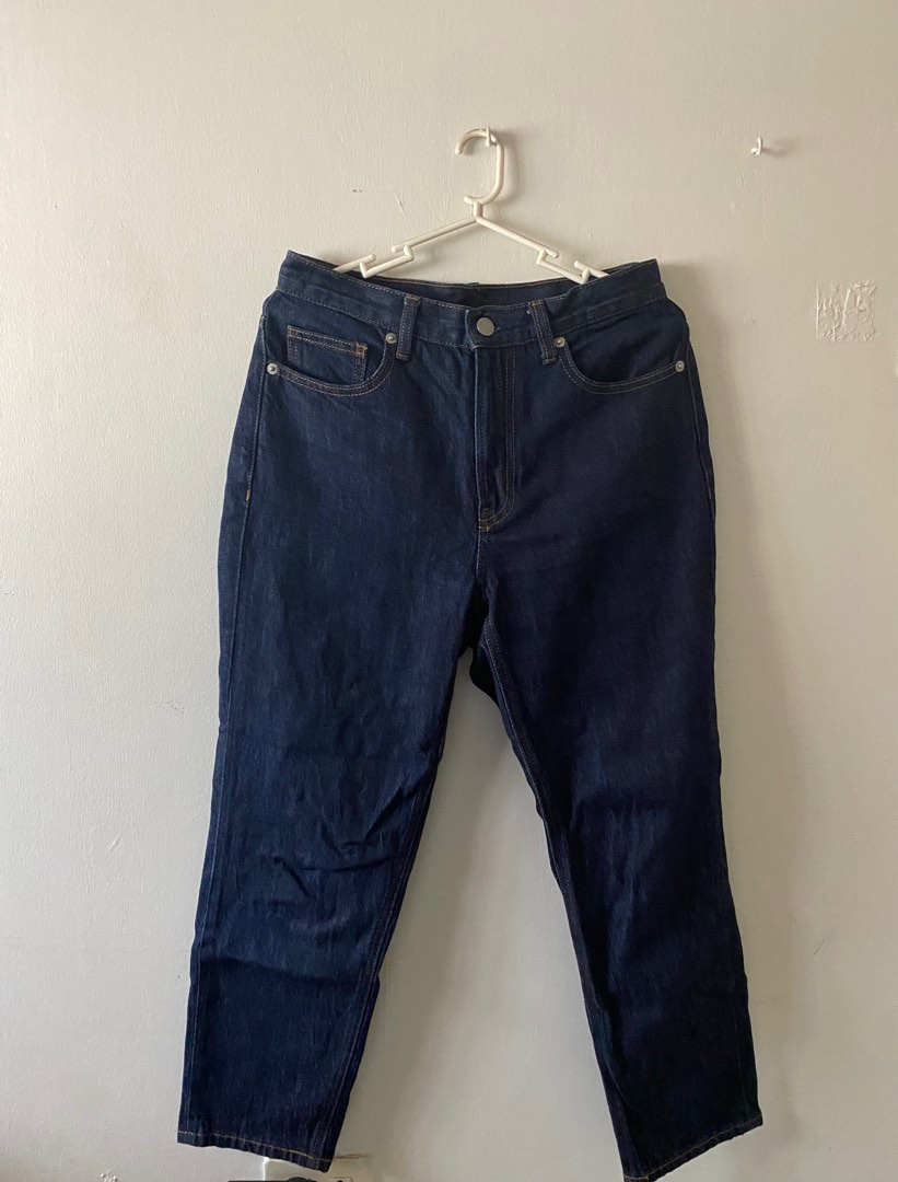 Uniqlo Mom Jeans, Women's Fashion, Bottoms, Jeans on Carousell
