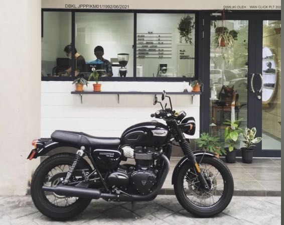 Used triumph outlet t100