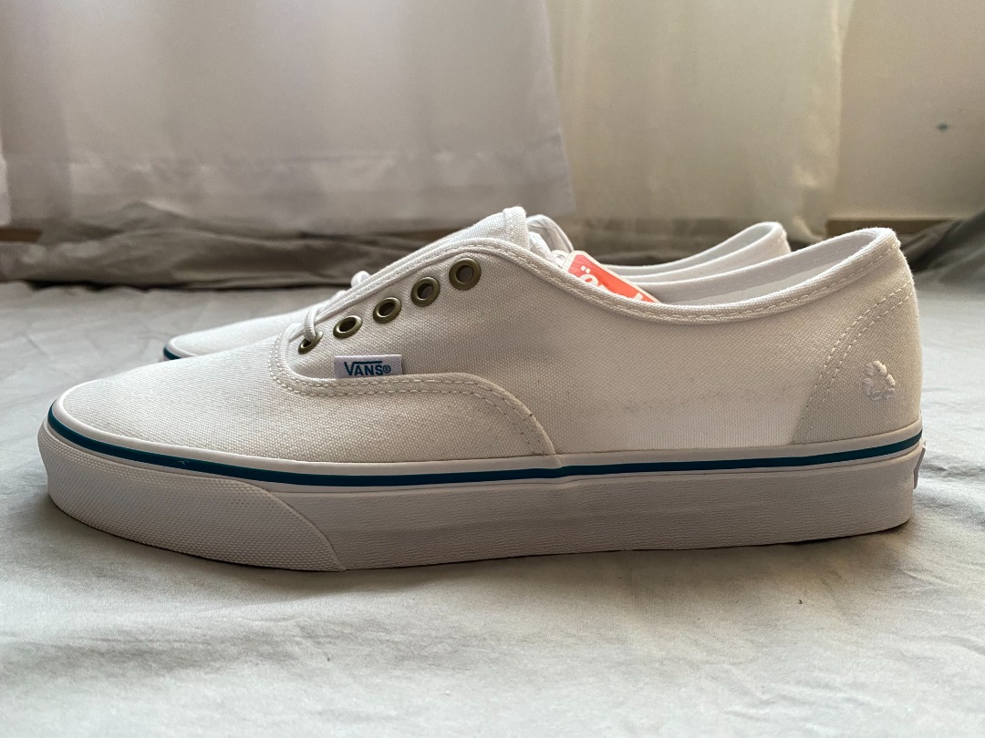 Pet authentic vans hot sale