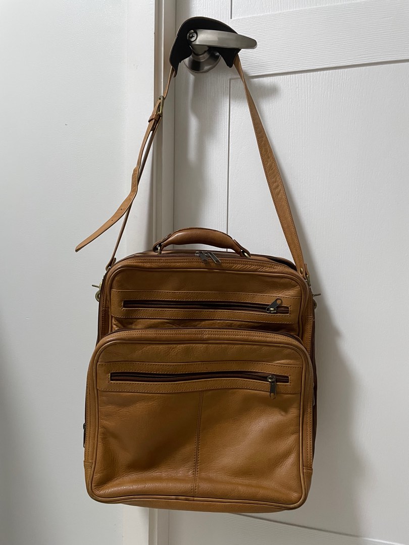 Vintage Boulder Ridge leather messenger bag, Men's Fashion, Bags, Sling ...