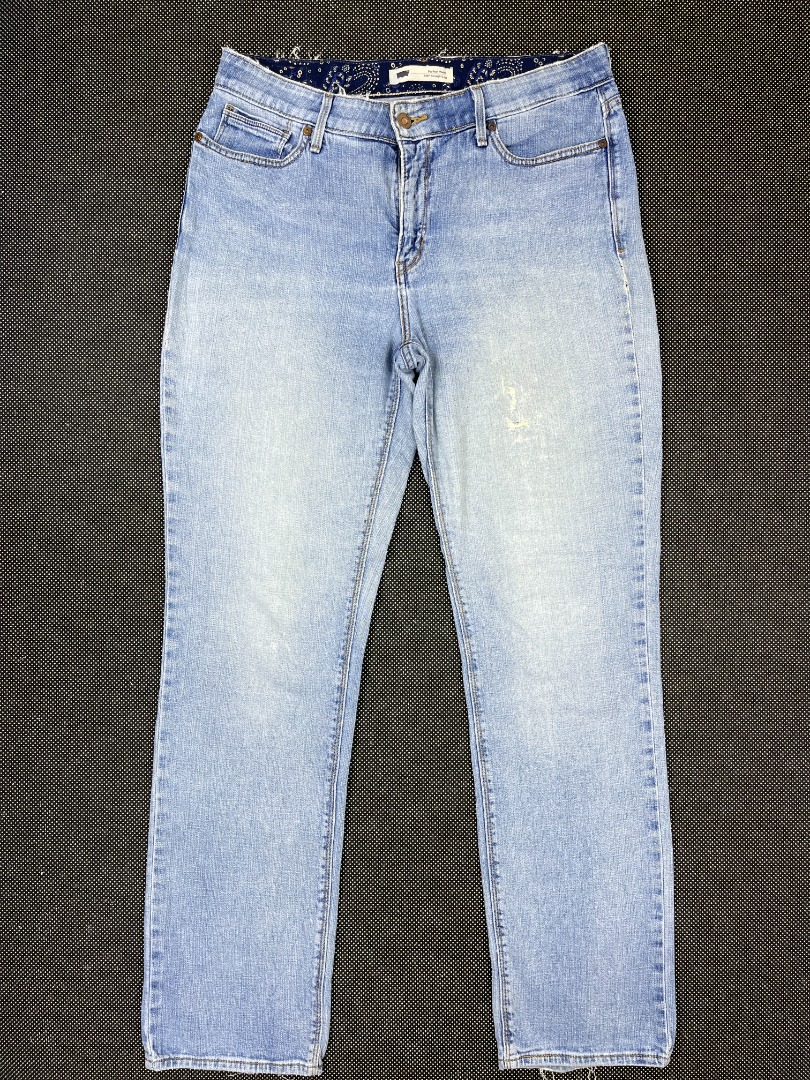 Vintage Levis 525 Jeans Paisley Denim - J229, Women's Fashion, Bottoms,  Jeans & Leggings on Carousell
