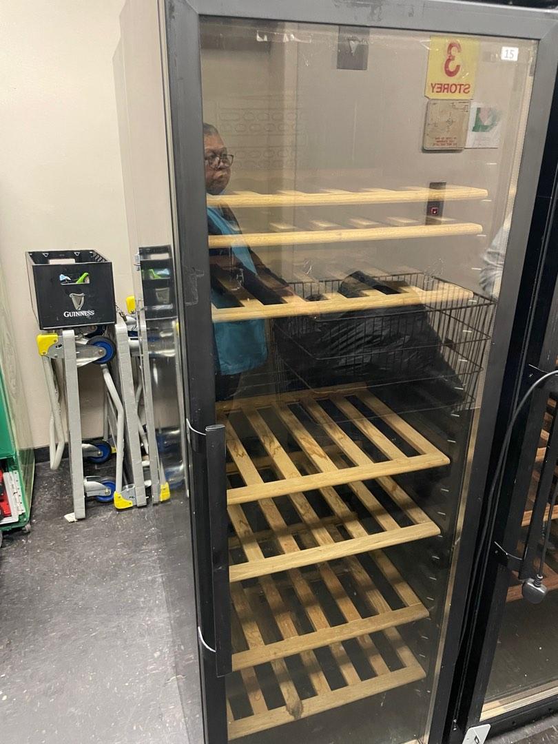 Vintec wine chiller / fridge / cellar / cooler, TV & Home Appliances