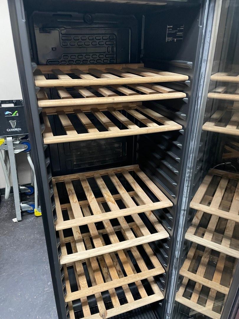 Vintec wine chiller / fridge / cellar / cooler, TV & Home Appliances
