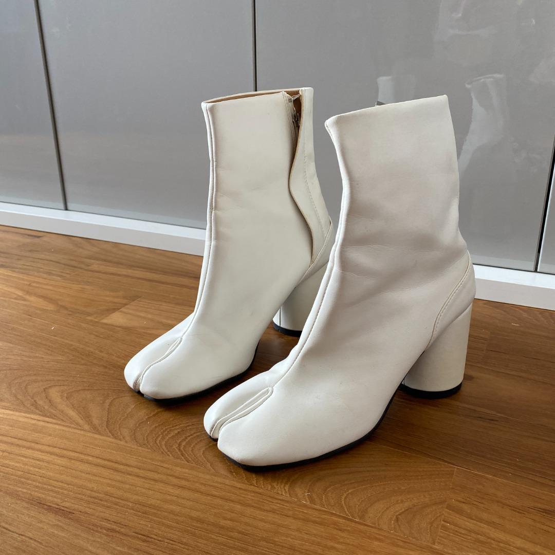 Camel toe 2025 booties