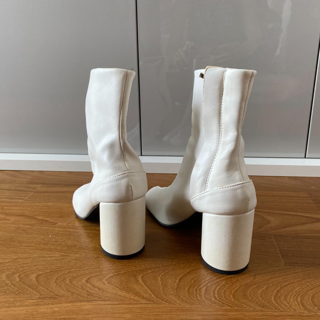White boots leather hotsell