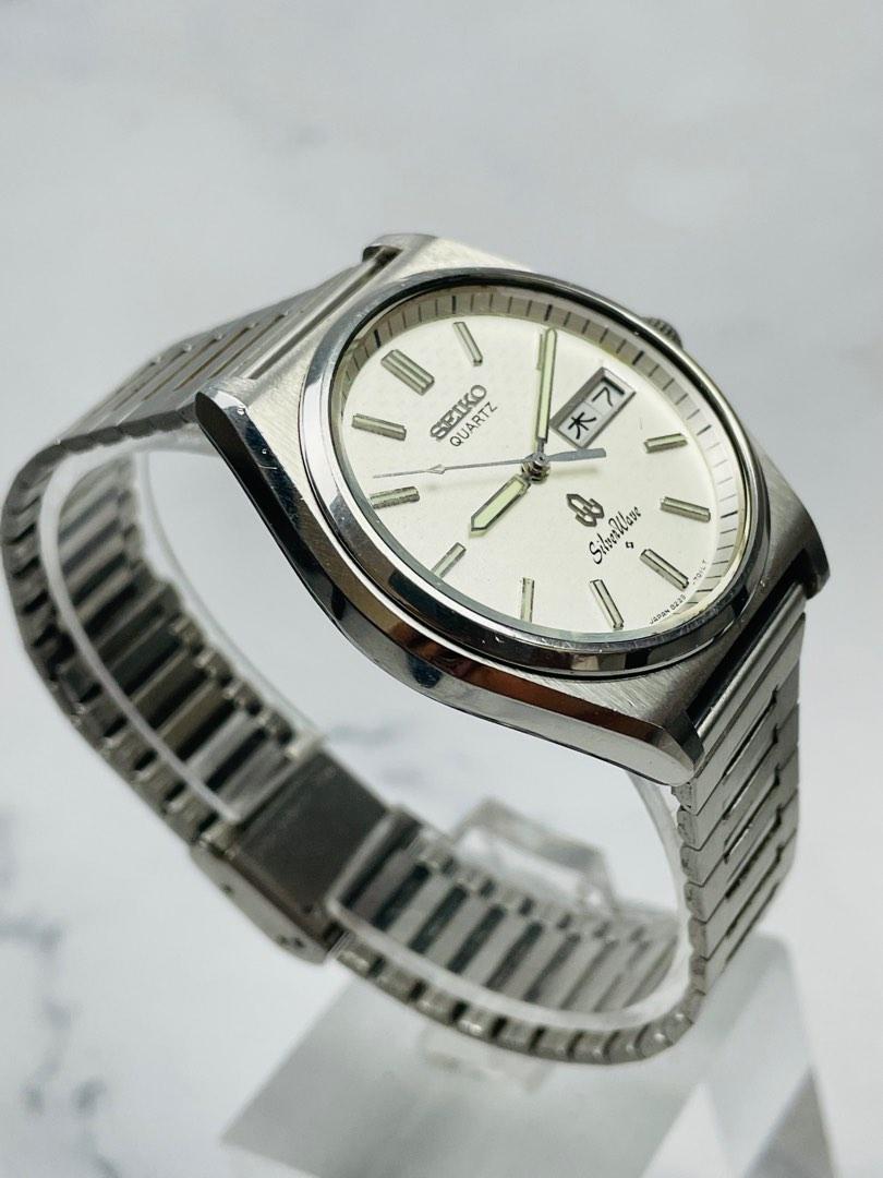 Quartz sales watch silver