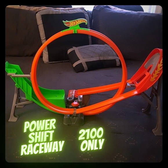 Pista De Carreras Hot Wheels Power Shift – Loop Y Salto Motorizado, Incluye 5 Autos, Diversión Extrema