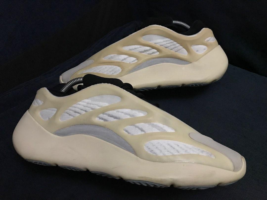 Adidas Yeezy 700 V3