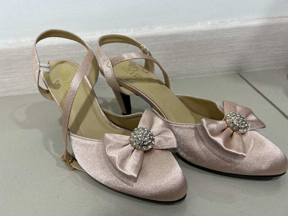 Pink heels deals size 7
