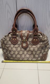 （分類：）位於 。 由 preloved711 提交（商品編號 1183077613，圖片 1）。簡介： 。