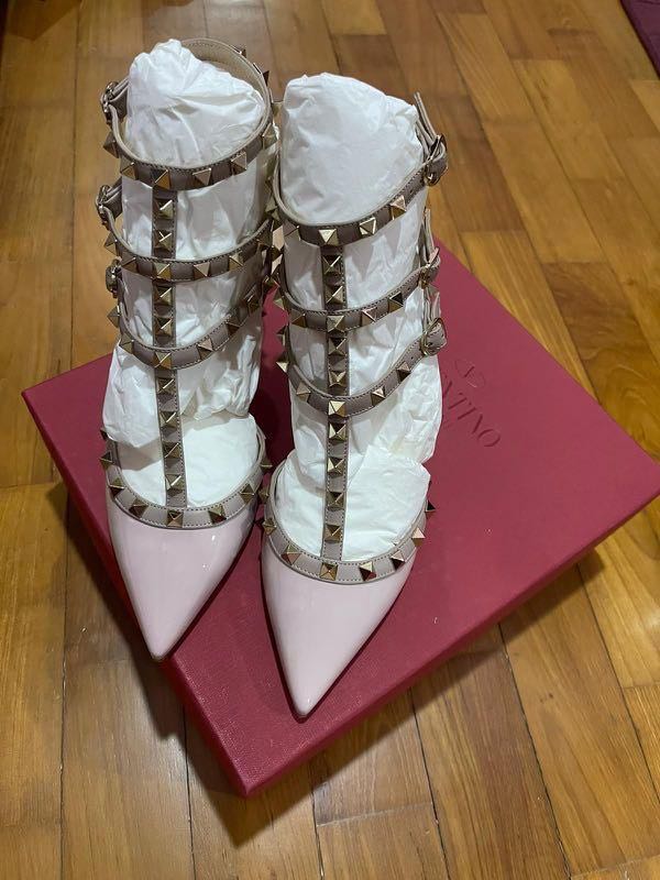 rockstud kitten heels