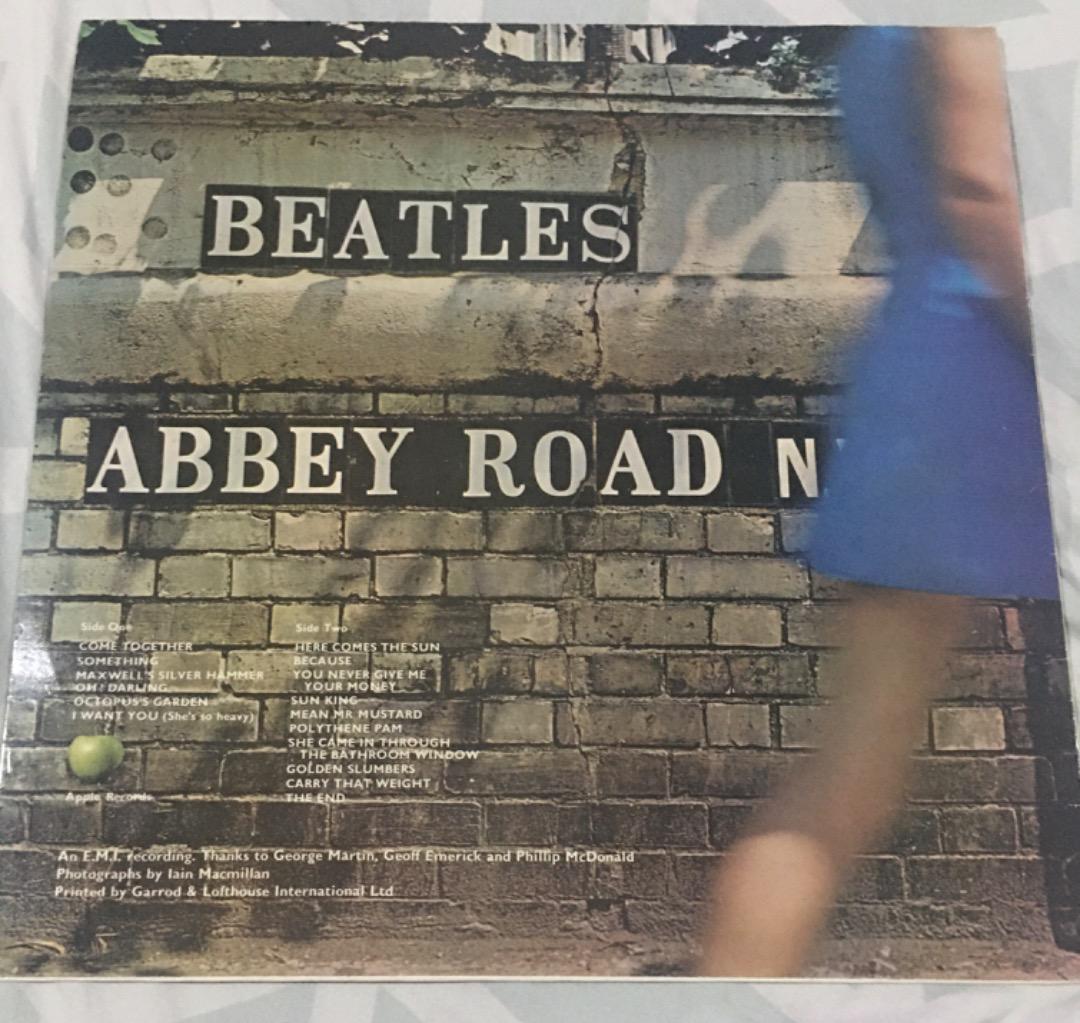 Beatles Abbey road (Category: Vinyls) located in Las Pinas. Submitted by jacklordy (Listing ID 1183103581, Image 3). Description: Beatles Abbey road Album 1969 Bought it in the UK in old record stores. Haven’t played the record since I bought it. (Don’t have a record player) Payment through BDO Shipping using Grab or Lalamove at Buyer’s expense Thanks for looking! .