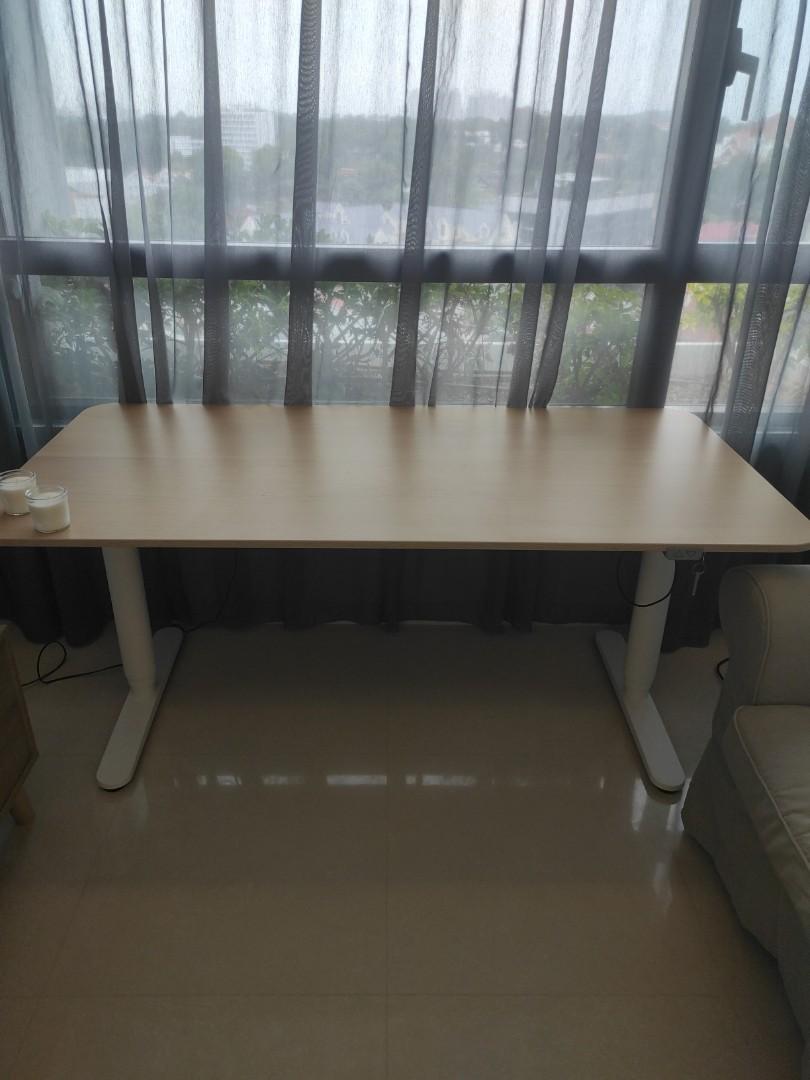 BEKANT IKEA Standing electric desk, condition brand new, Furniture