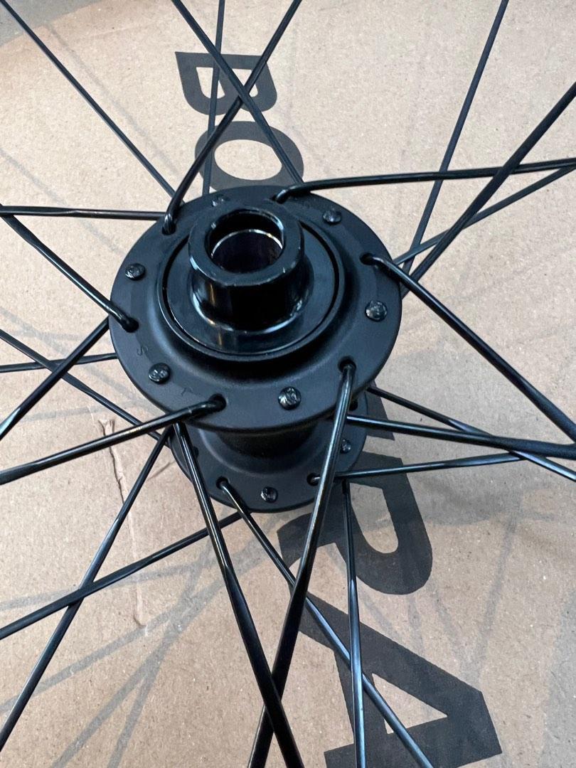 Bontrager Aeolus Elite 50 TLR Disc - Full Carbon Road Wheel 
