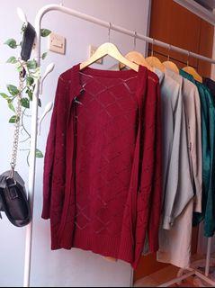 cardigan merah