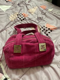 (Category: ) located in . Submitted by m.preloved.wardrobe (Listing ID 1182990748, Image 1). Description: .
