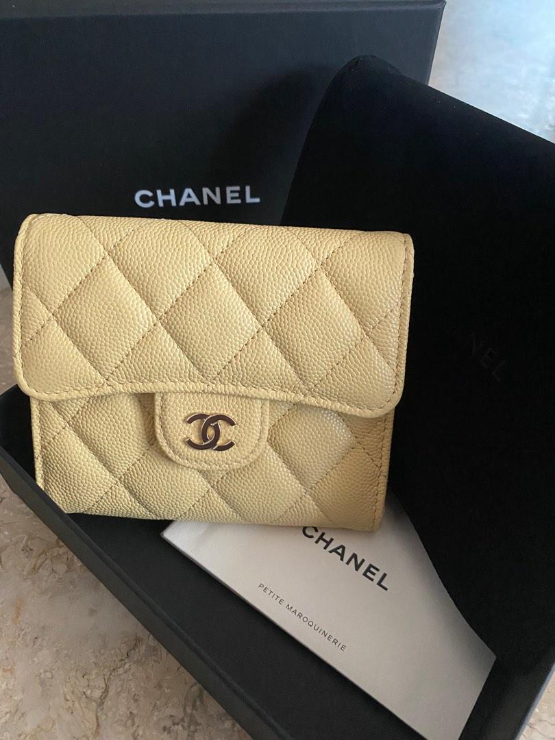 CHANEL Caviar Quilted Flap Card Holder Wallet Yellow 1281478