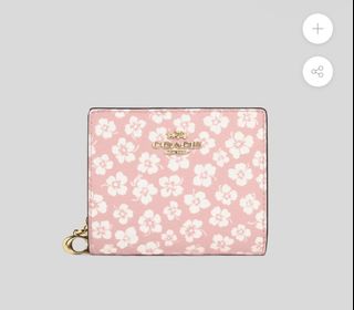(Category: ) located in . Submitted by SJxHappyPops (Listing ID 1182915593, Image 1). Description: .