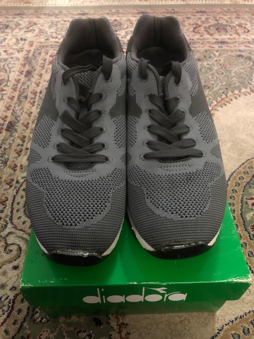 Diadora V7000 Weave Women s Fashion Footwear Sneakers on Carousell