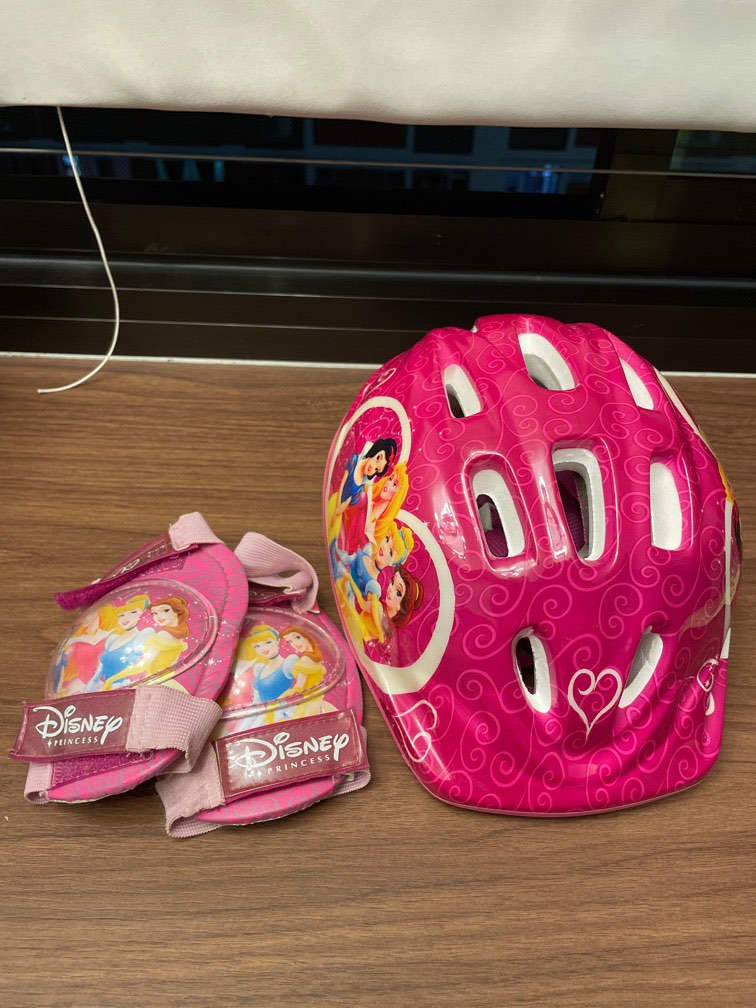 Disney princess helmet & knee guard, Sports Equipment, Other Sports