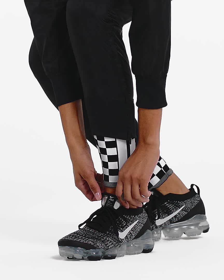 Womens black nike vapormax online flyknit