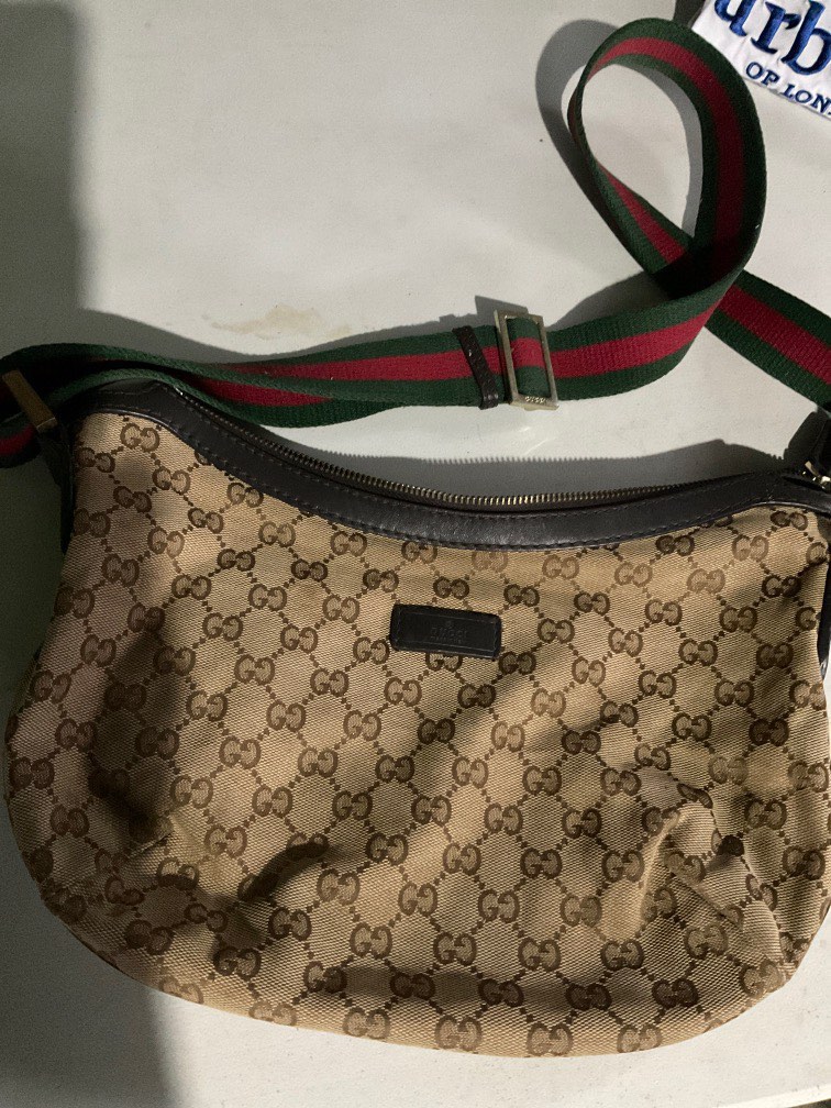 GUCCI sling bag coded, Women's Fashion, Bags & Wallets, Shoulder Bags ...