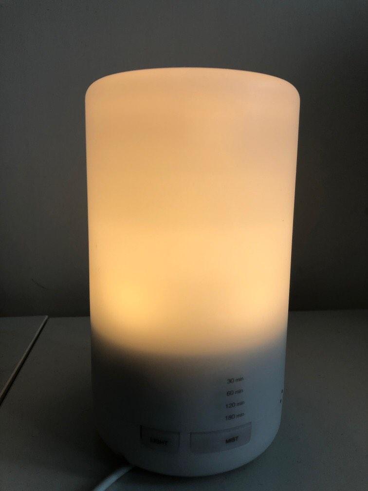 Humidifier with timer and light function （分類：其他家庭電器）位於 Hong Kong。 由 zwlee4 提交（商品編號 1182914409，圖片 2）。簡介： Light function - 2 brightness level Must/Humidifier function with timer - 30/60/120/180 minutes 。