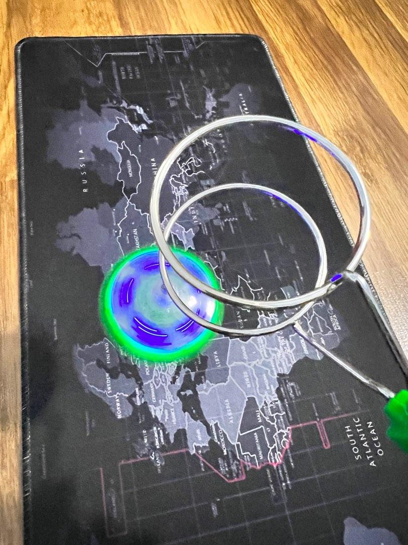 Smiggle light up magnetic sales spinner