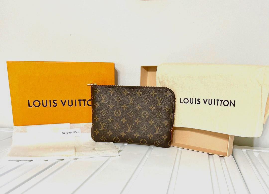 Authentic Louis Vuitton Classic Monogram Etui Voyage PM Pouch – Paris  Station Shop