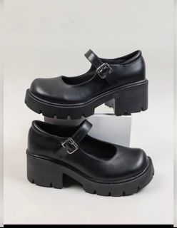 (Category: ) located in . Submitted by _shopaholicteens (Listing ID 1183026797, Image 1). Description: .