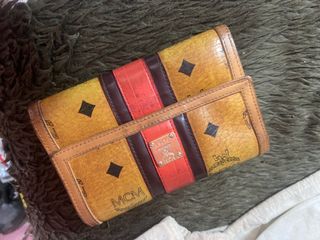 (Category: ) located in . Submitted by miamorpreloved (Listing ID 1183040365, Image 1). Description: .