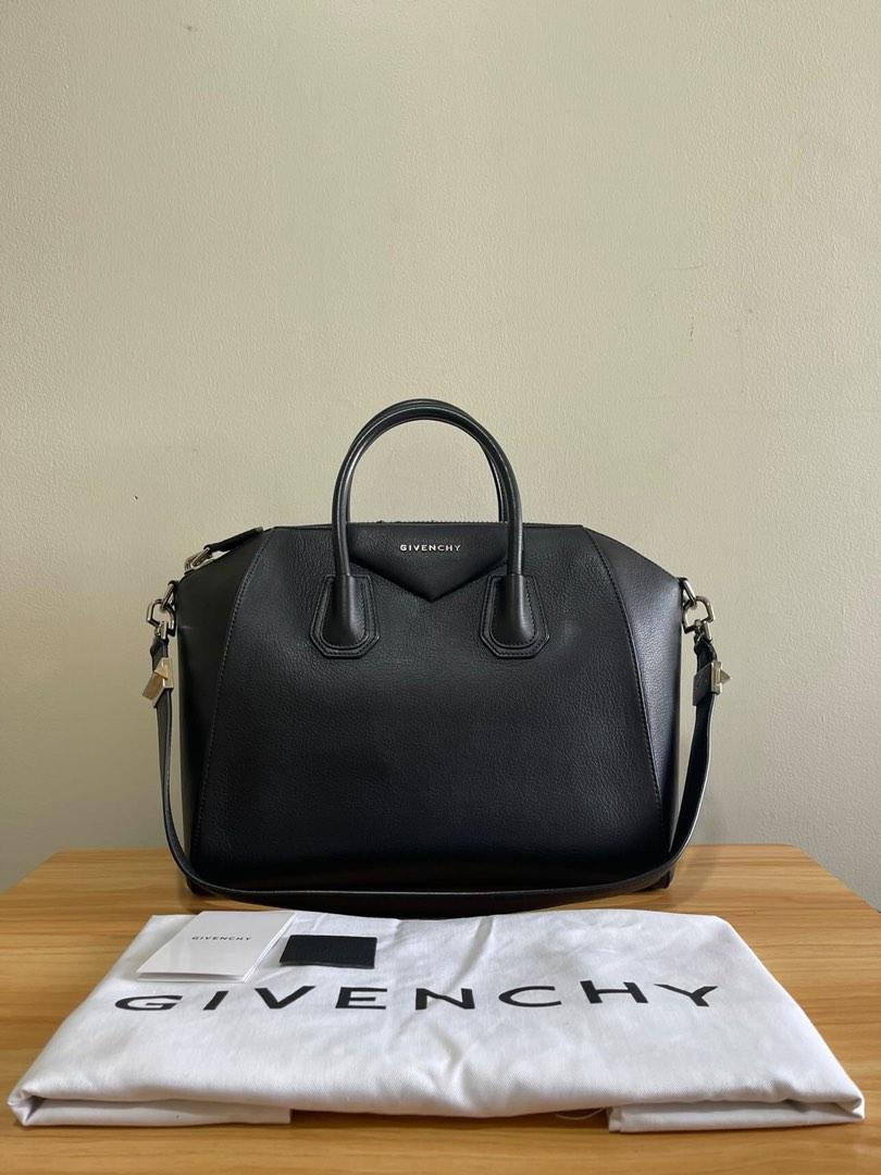 Medium Size Antigona (Category: Luxury Bags & Wallets) located in Santa Ana. Submitted by astonandariana (Listing ID 1182928052, Image 1). Description: Comes with booklet Leather Swatch Dust bag.