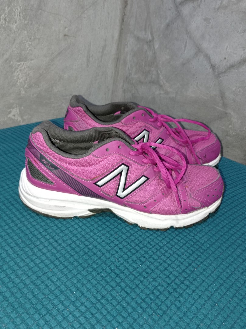 New balance 360v3, Women's Fashion, Footwear, Sneakers on Carousell