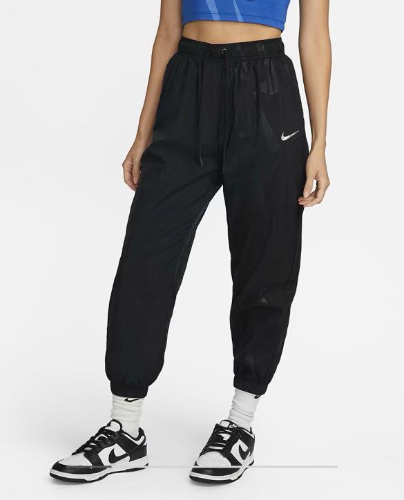 nike jogger sportswear