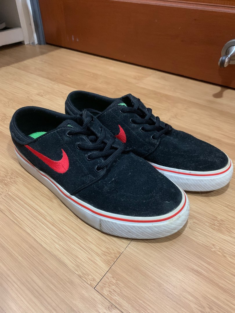 Nike janoski black red sales