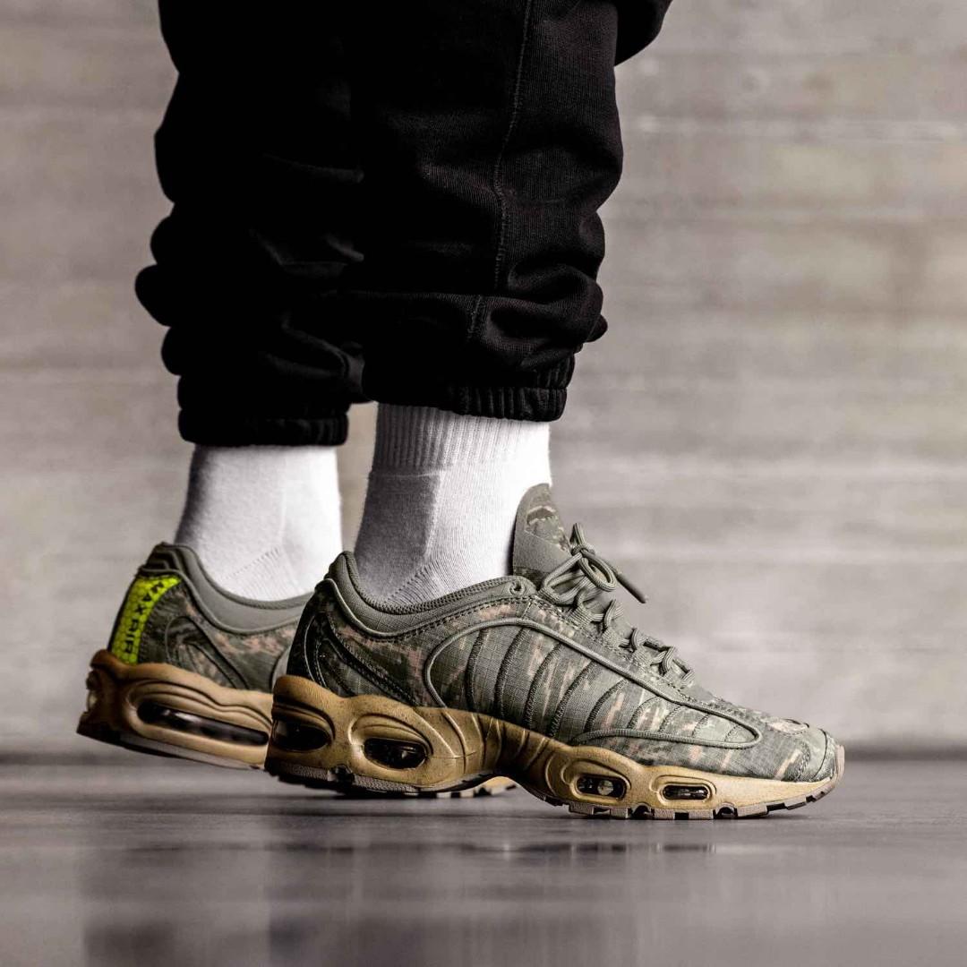 Nike tailwind store sp