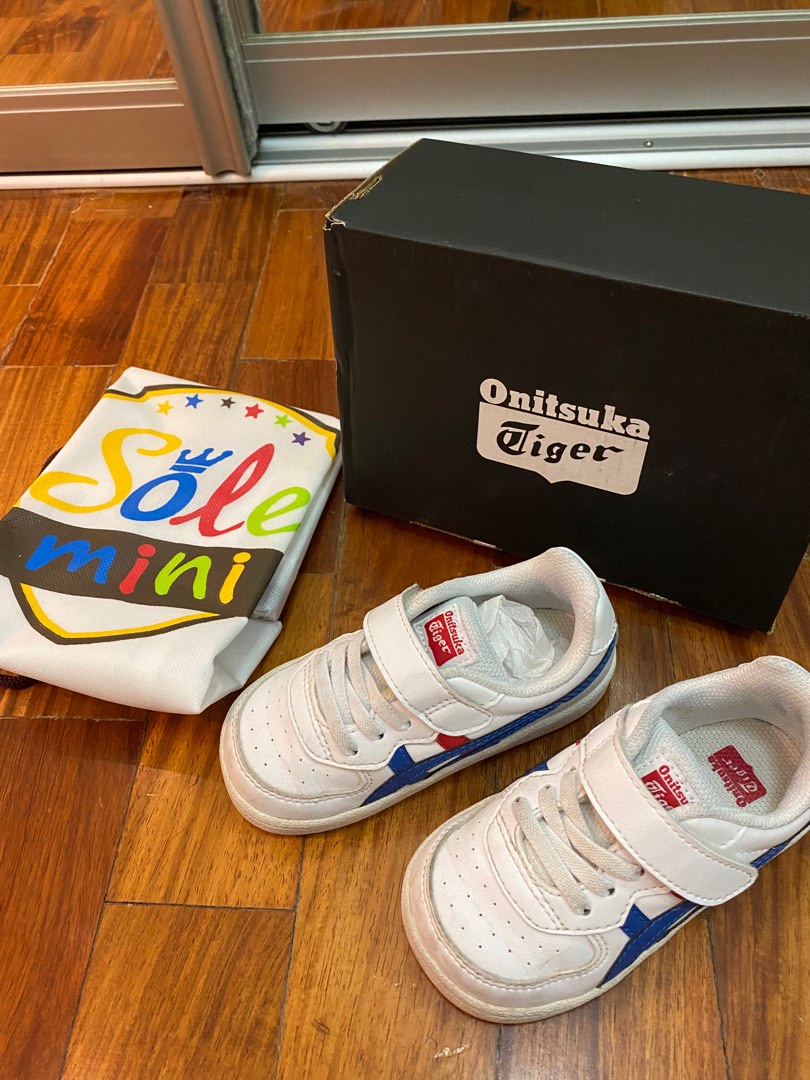 onitsuka white sneakers