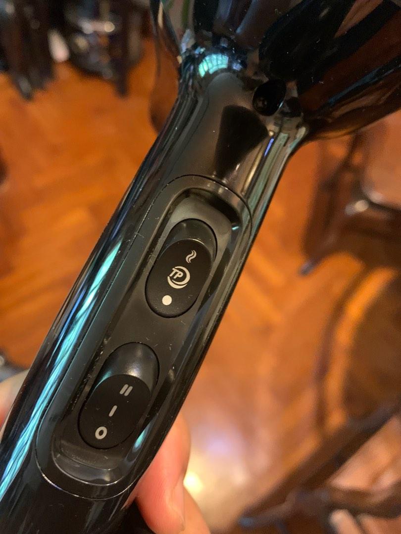 Philips hair dryer (DryCare), 美容＆化妝品, 健康及美容 頭髮護理 Carousell